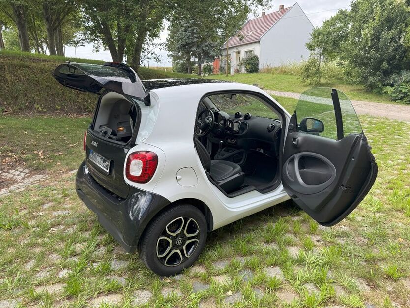 Smart ForTwo 177.730 km 6.100 € Niederer Fläming 14913