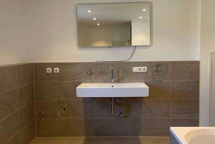 Wohnung zum Mieten in Bad Wiessee 1.800 € 85 m² 3 zimmer