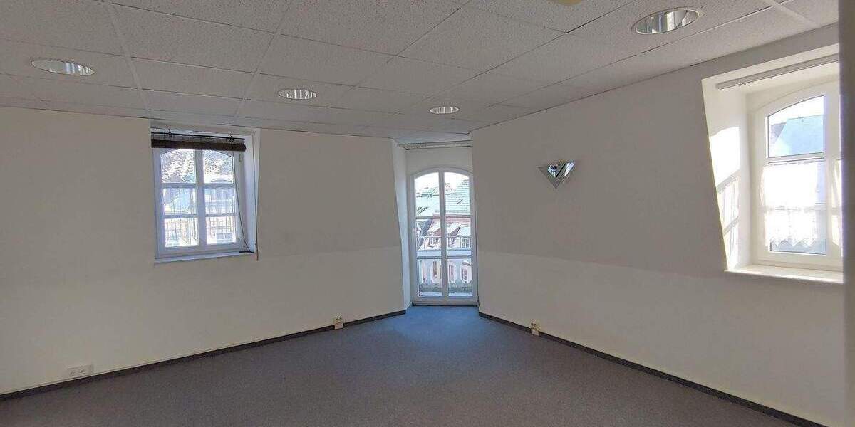 Gewerbeobjekt Döbeln - 3 Zimmer, 116 m&sup2;, 464&euro; | Angebot:25692197