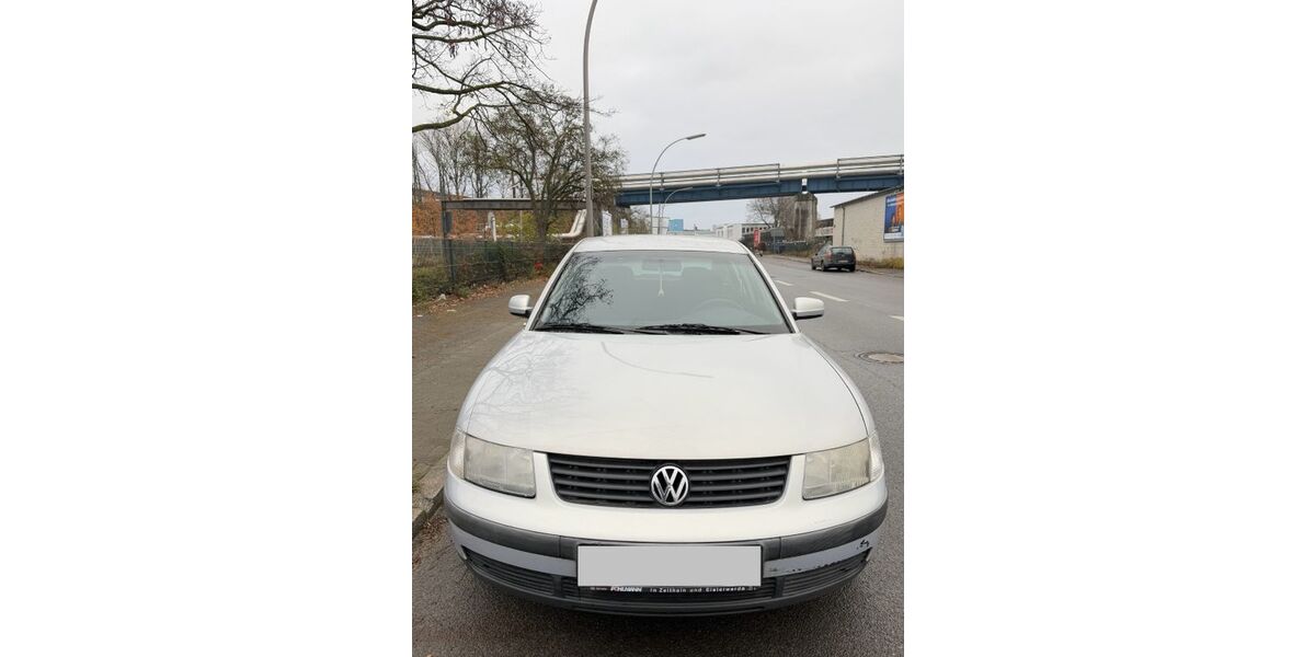 VW Passat 176.295 km 1.200 &euro; Berlin 13587