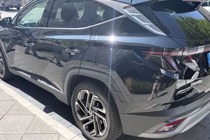 Hyundai TUCSON 22.000 km 31.000 &euro; Frankfurt am Main 60326