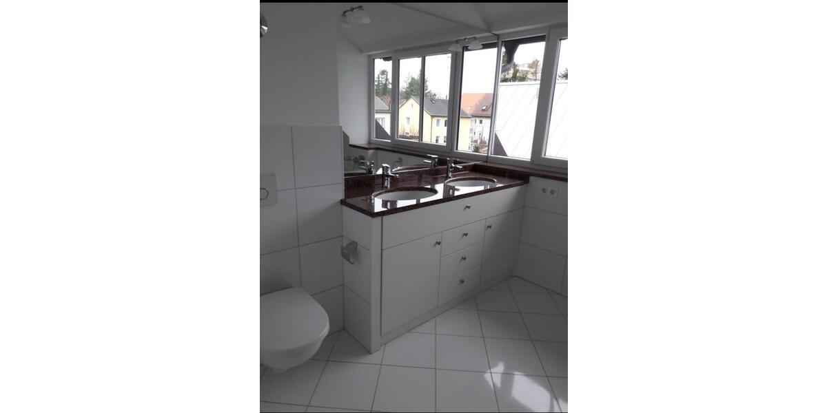 Dachgeschoßwohnung München Allach-Untermenzing - 3 Zimmer, 83 m&sup2;, 2.290&euro; | Angebot:25985130