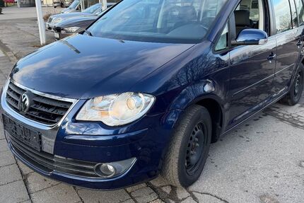 VW Touran 94.000 km 7.290 &euro; Halver 58553