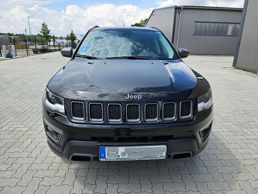 Jeep Compass 28.600 km 21.900 € Wettstetten 85139