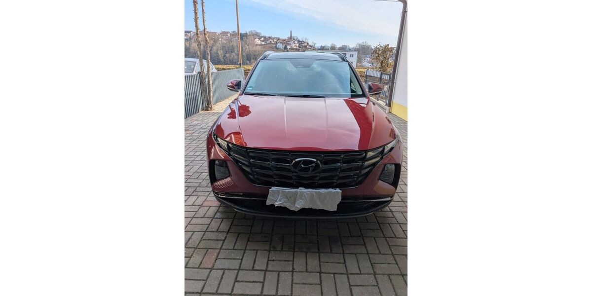 Hyundai TUCSON 68.000 km 23.900 &euro; Bogen 94327