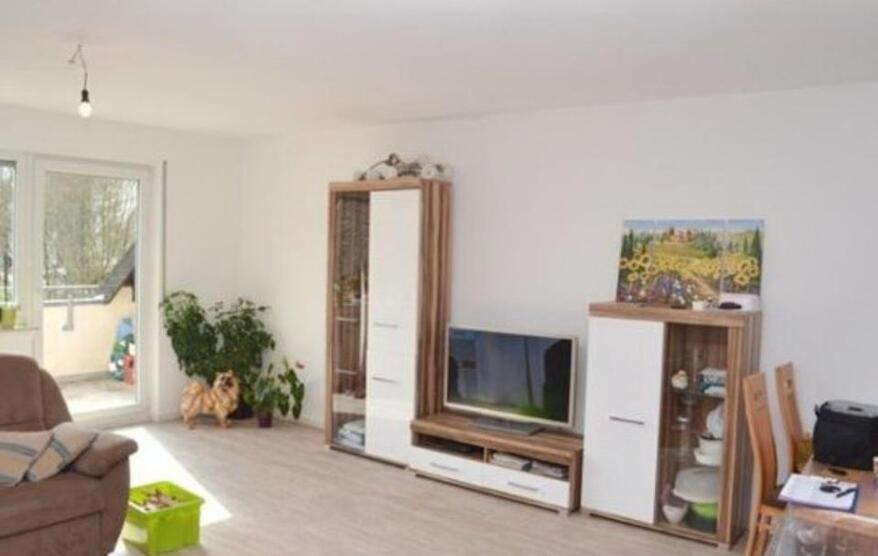 FÖHREN - helle Wohnung 3 ZimmerEBKBadBalkon