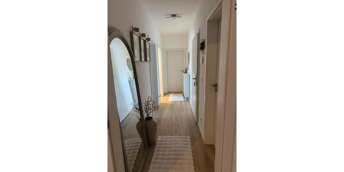 Dachgeschoßwohnung Mutterstadt - 3 Zimmer, 80 m&sup2;, 880&euro; | Angebot:26168836