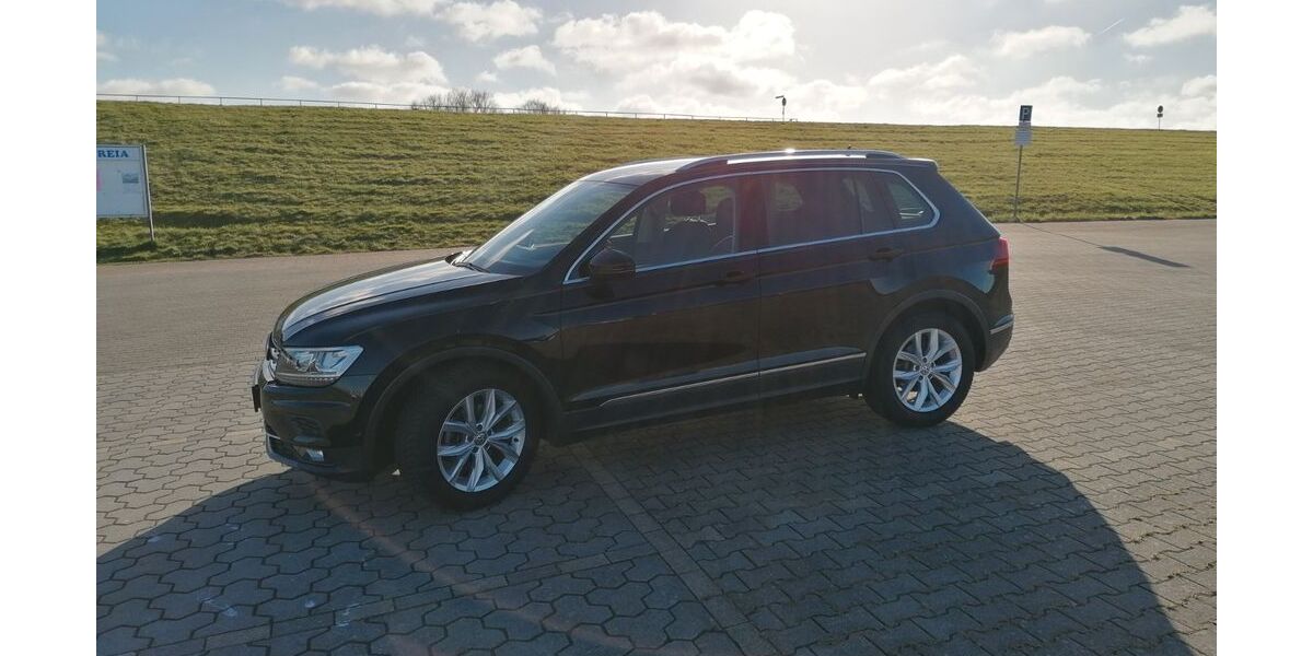VW Tiguan 111.000 km 21.900 &euro; Westerholt 26556