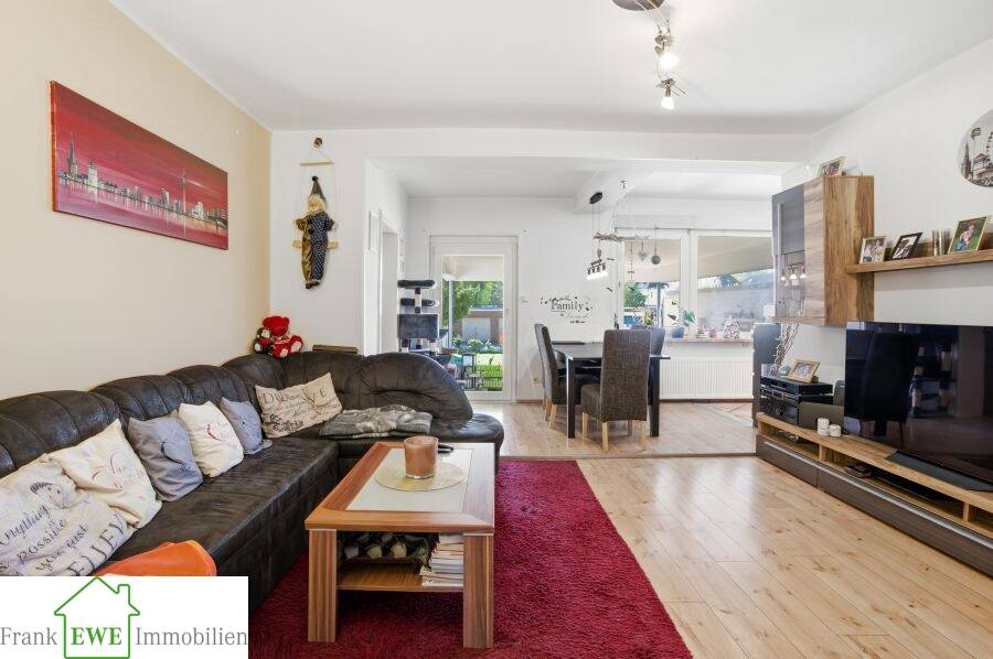 Mehrfamilienhaus, Wohnhaus Düsseldorf Hassels Hassels - 8 Zimmer, 230 m&sup2;, 759.000&euro; | Angebot:26363078