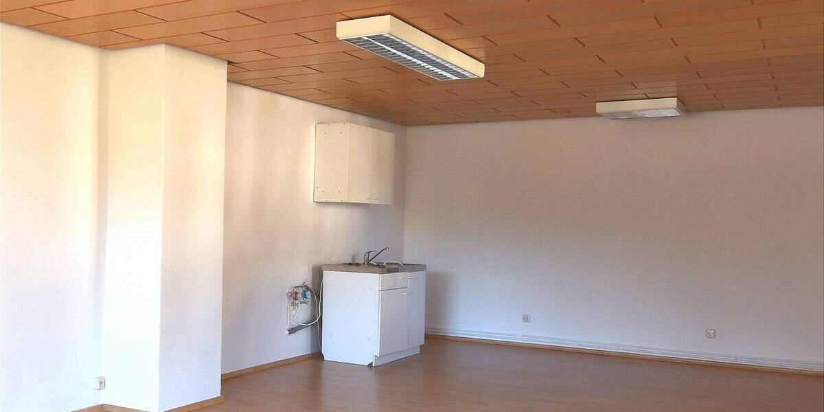 Gewerbeobjekt Burkhardtsdorf Meinersdorf - 275&euro; | Angebot:24026543