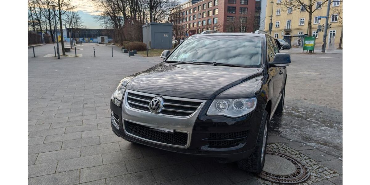 VW Touareg 239.500 km 9.499 &euro; München 80339