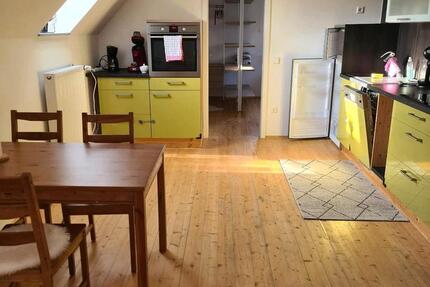 Wohnung Frohburg - 2 Zimmer, 100 m&sup2;, 400&euro; | Angebot:25393985