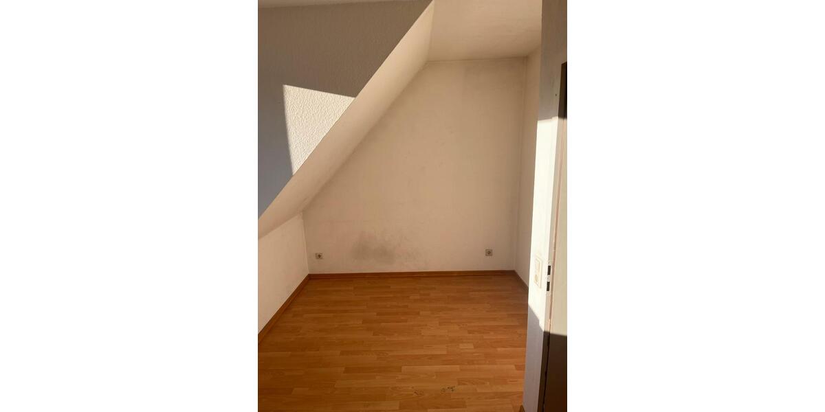 Dachgeschoßwohnung Kassel Vorderer Westen - 2 Zimmer, 42 m&sup2;, 680&euro; | Angebot:25408779