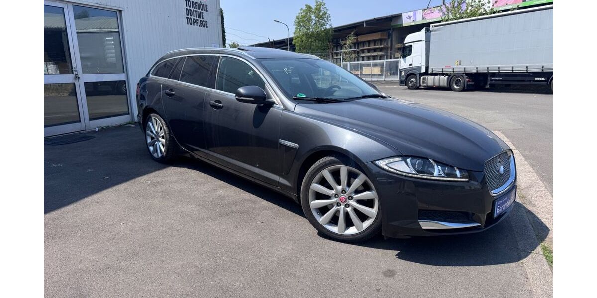 Jaguar XF 161.000 km 8.890 &euro; Sankt Wendel 66606