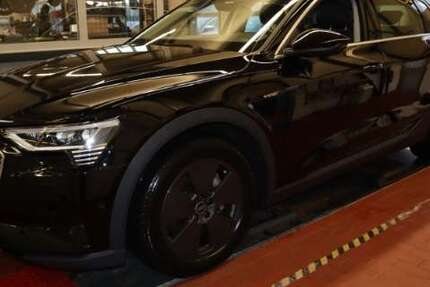 Audi e-tron 16.500 km 27.990 &euro; Waldshut-Tiengen 79761