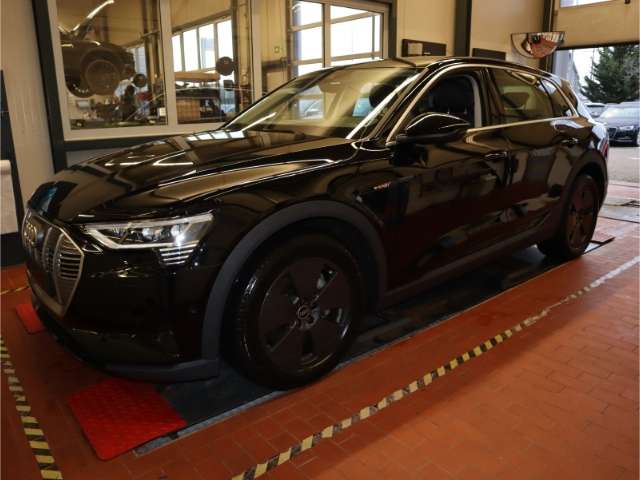 Audi e-tron 16.500 km 27.990 &euro; Waldshut-Tiengen 79761