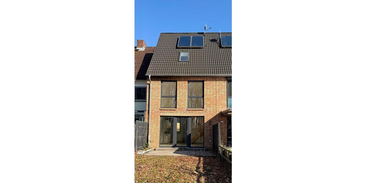 Reihenhaus Kiel Friedrichsort - 5 Zimmer, 83 m&sup2;, 328.000&euro; | Angebot:25421721