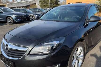 Opel Insignia 130.000 km 8.399 &euro; Fuldatal (Kassel) 34233