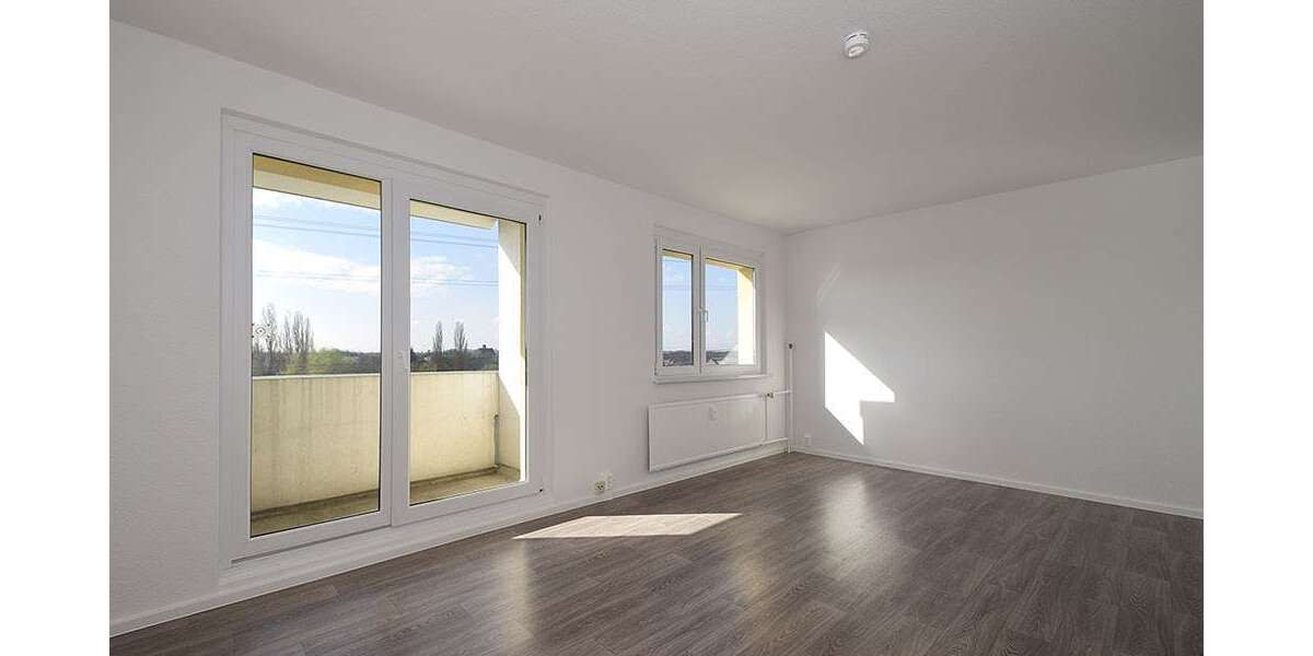 Etagenwohnung Halle (Saale) Silberhöhe - 5 Zimmer, 102 m&sup2;, 611&euro; | Angebot:25402406