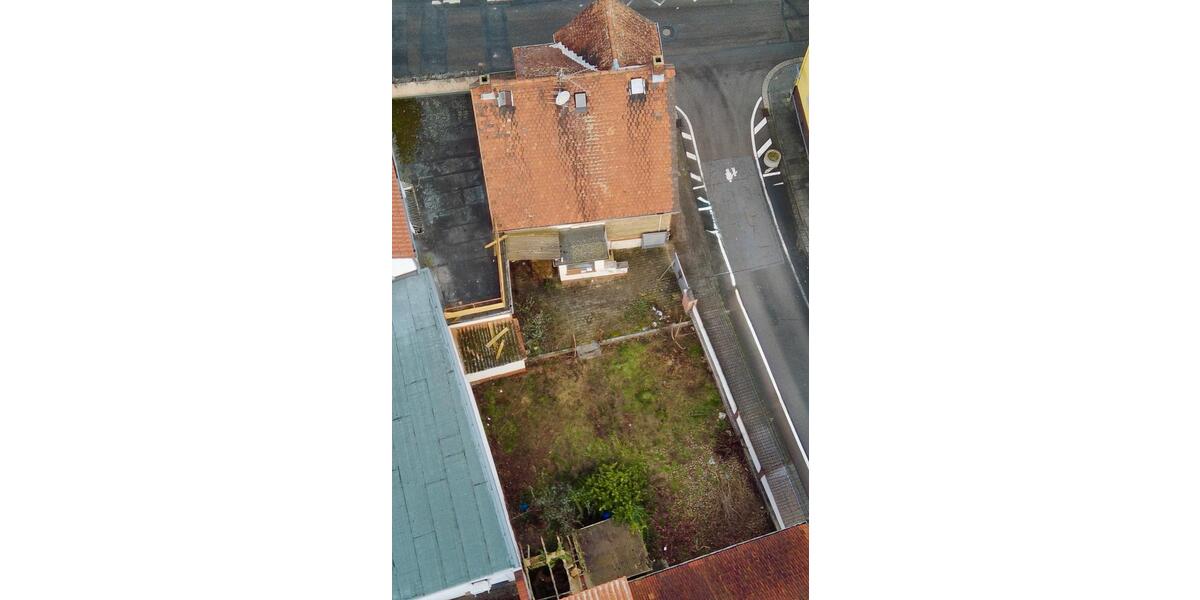 Einfamilienhaus Lampertheim - 5 Zimmer, 110 m&sup2;, 240.000&euro; | Angebot:24679938