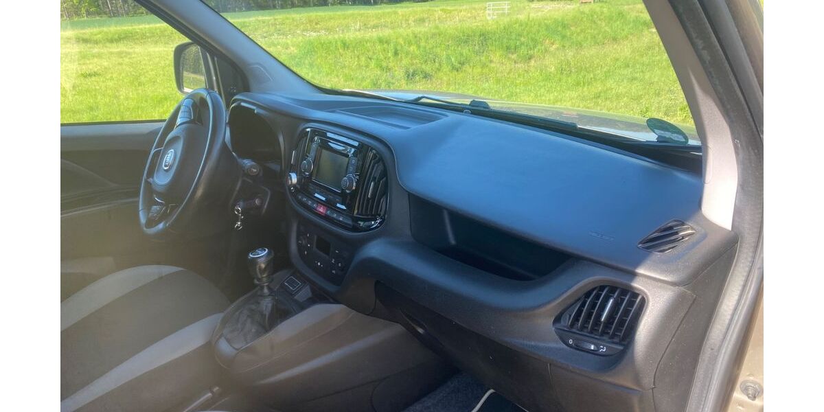Fiat Doblo 141.000 km 8.600 &euro; Röttenbach 91187