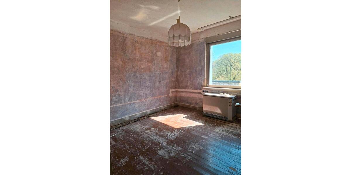 Einfamilienhaus Brilon - 7 Zimmer, 160 m&sup2;, 149.500&euro; | Angebot:26462354