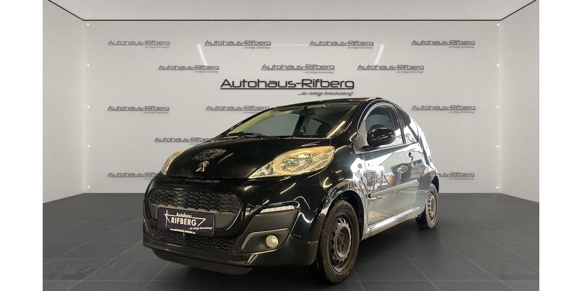 Peugeot 107 135.000 km 3.890 &euro; Detmold 32758