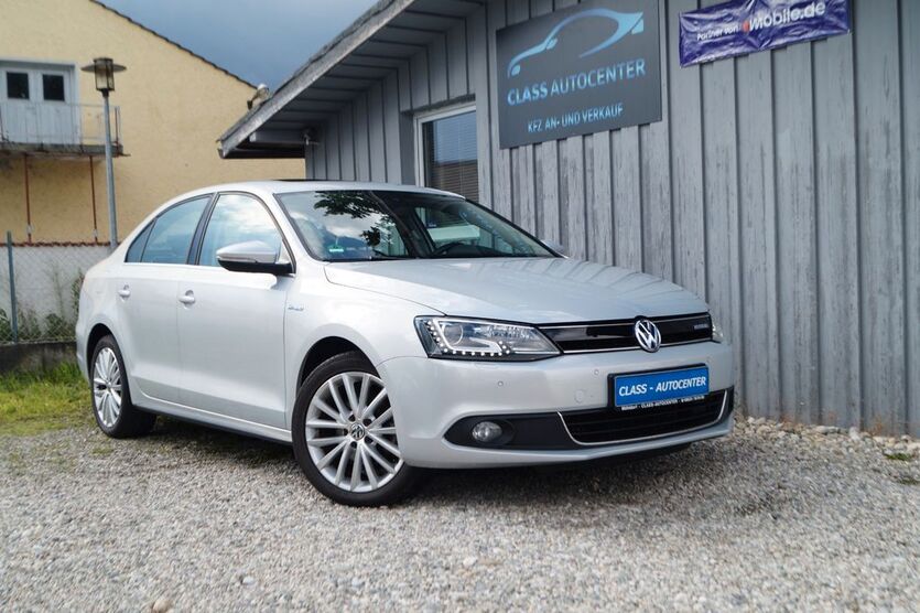 VW Jetta 127.600 km 9.950 € Mühldorf am Inn 84453