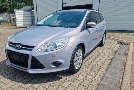 Ford Focus 215.766 km 3.890 &euro; Bitterfeld - Wolfen 06766