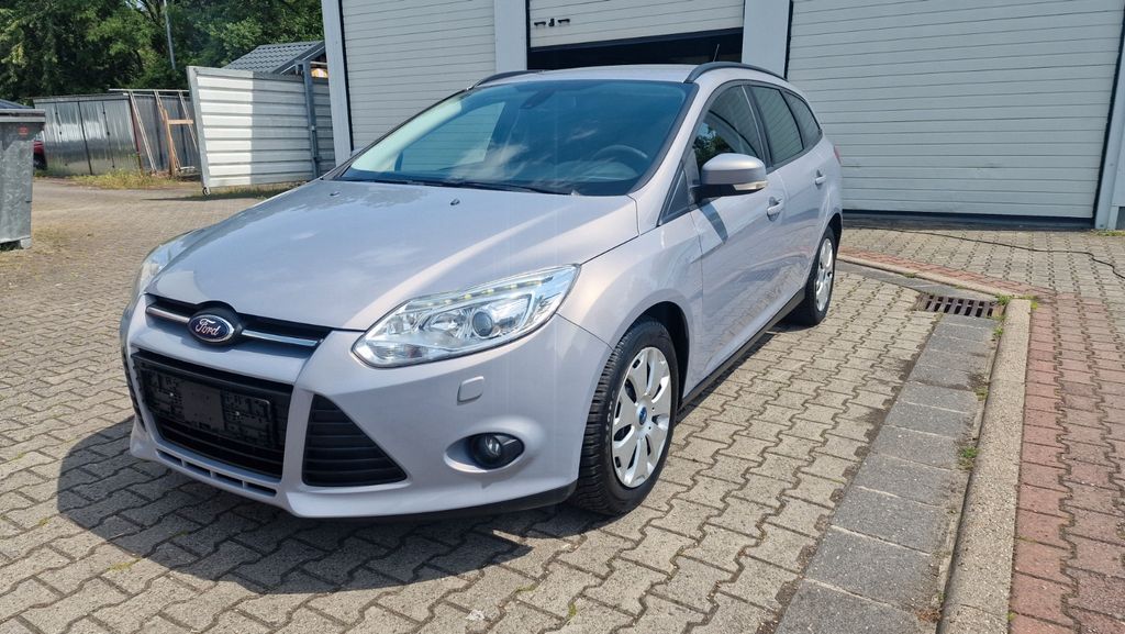Ford Focus 215.766 km 3.890 &euro; Bitterfeld - Wolfen 06766