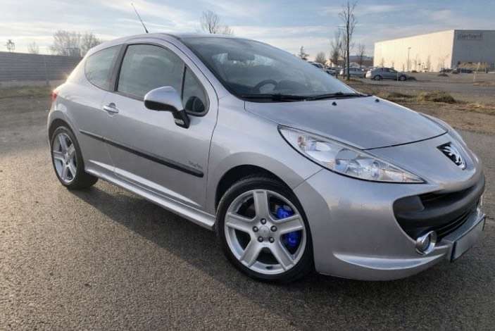 Peugeot 207 147.000 km 1.900 &euro; memmingen 87700