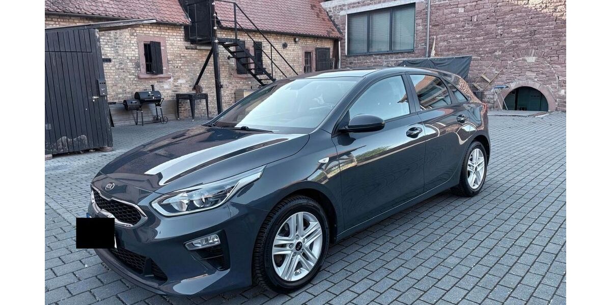 Kia ceed / Ceed 123.500 km 9.000 &euro; Maintal 63477