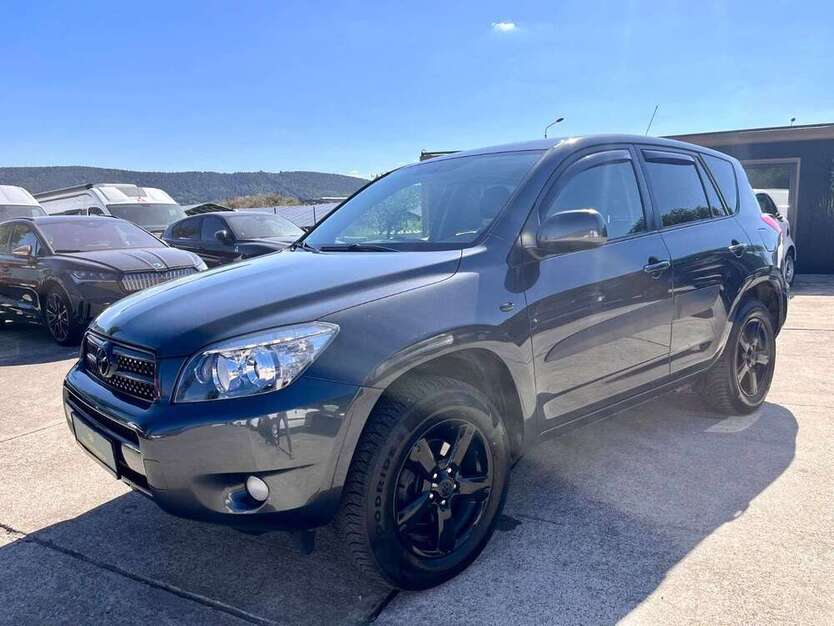 RAV 4