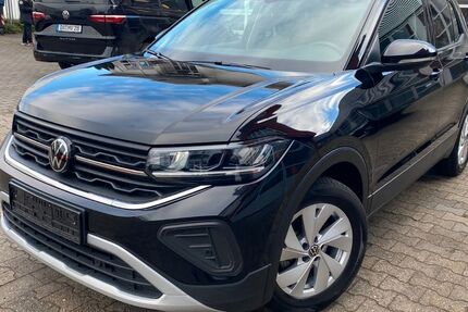 VW T-Cross 38.200 km 18.799 &euro; Griesheim 64347