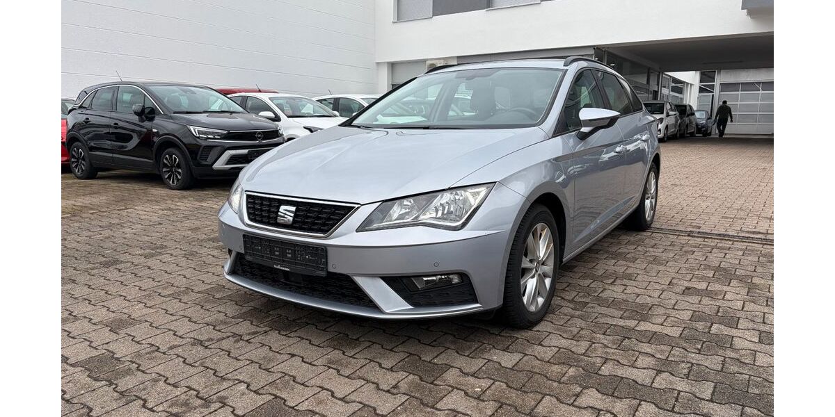 Seat Leon 114.047 km 12.995 &euro; Stuttgart 70597