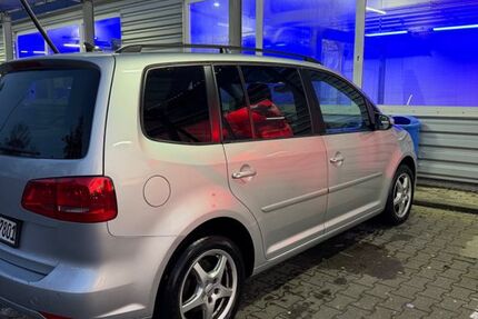 VW Touran 255.000 km 5.000 € Bielefeld 33602