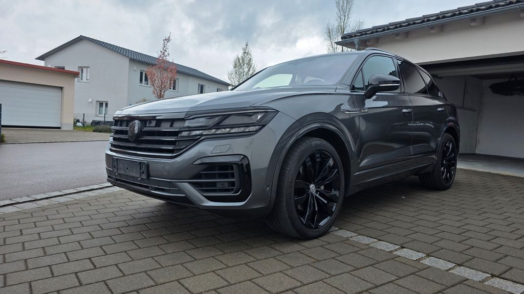 VW Touareg 131.000 km 41.000 &euro; Oberhausen 86697