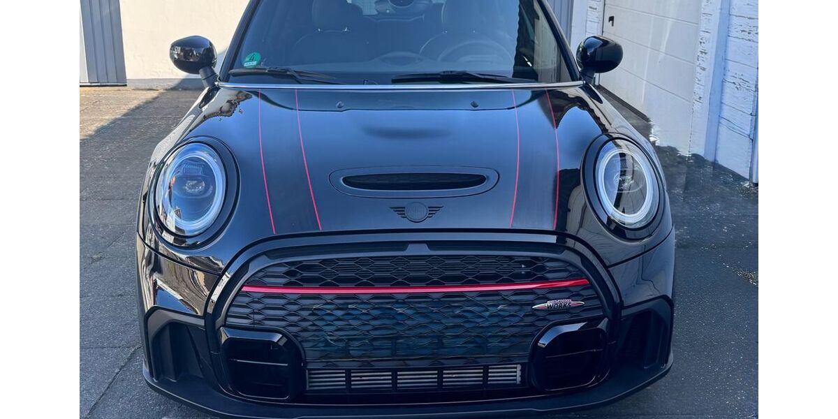 Mini John Cooper Works Coupé 14.757 km 30.800 &euro; Unkel 53572