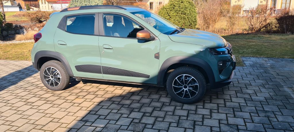 Dacia Spring 23.810 km 13.730 &euro; Cham 93413