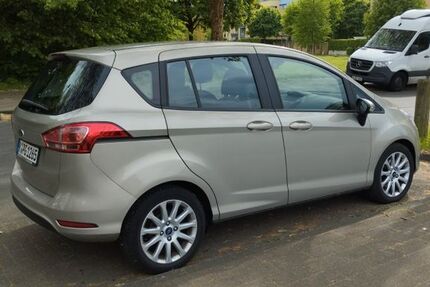 Ford B-Max 148.000 km 5.900 &euro; Köln 51067