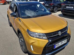 Suzuki Vitara 1.4 Boosterjet Hybrid Comfort+ 5.000 km 28.990 &euro; Obrigheim-Asbach 74847