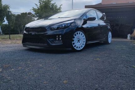 Kia ceed / Ceed 102.000 km 10.999 &euro; Barchfeld-Immelborn 36456