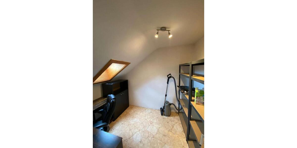 Etagenwohnung Darmstadt Darmstadt-Ost - 4.5 Zimmer, 94 m&sup2;, 1.370&euro; | Angebot:26689986