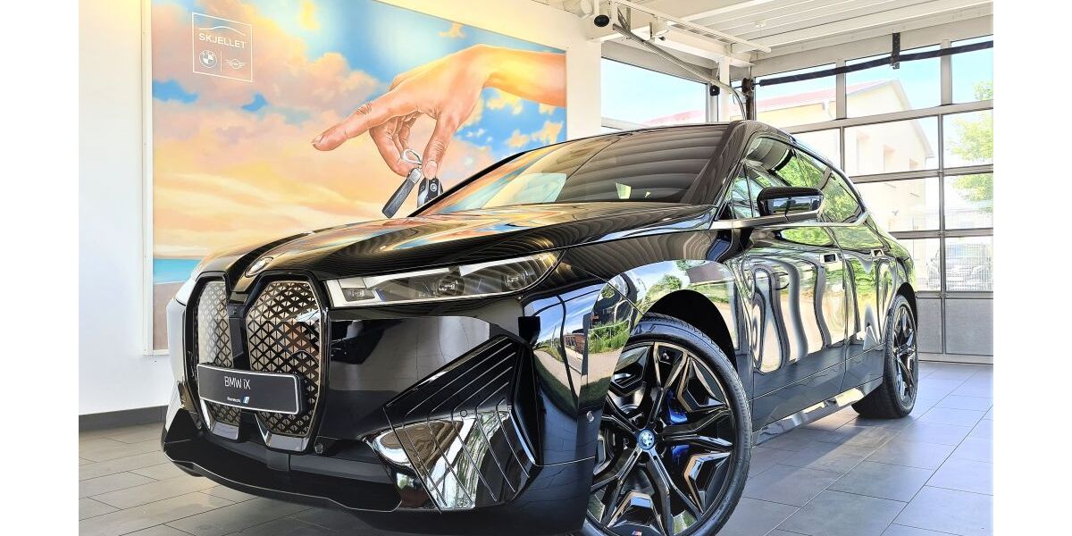 BMW iX 49.900 km 64.820 &euro; Strausberg 15344