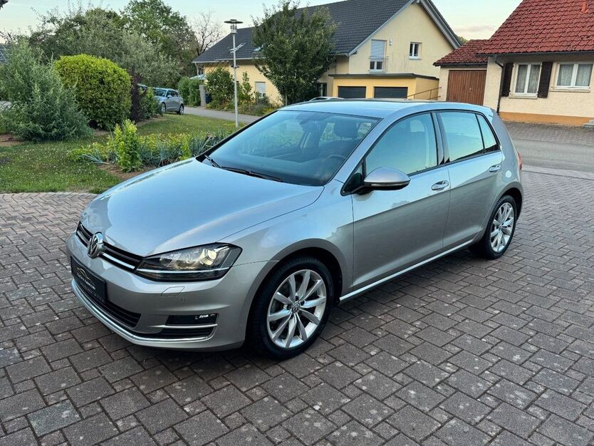 VW Golf 55.900 km 12.850 € Eggingen 79805