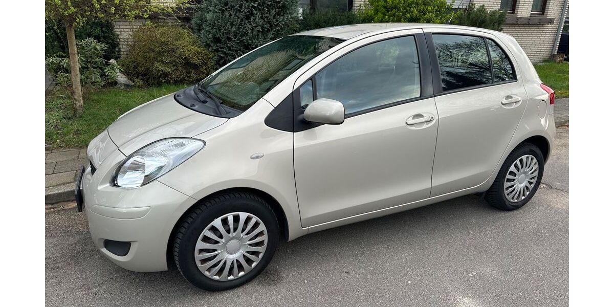 Daihatsu Charade 147.529 km 3.299 &euro; Jüchen 41363