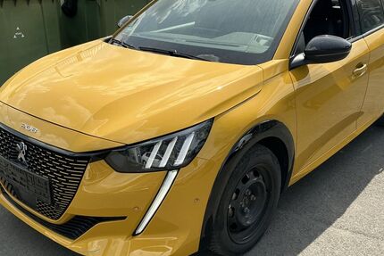 Peugeot e-208 53.524 km 17.440 &euro; Eitorf 53783