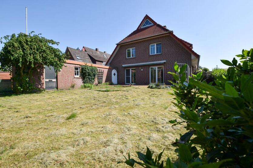 Doppelhaushälfte mit Garage und Gartenhaus in ruhiger Lage in der Stadt Friesoythe zimmer