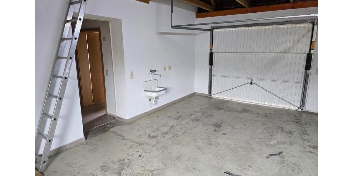 Bungalow Berschweiler bei Baumholder - 7 Zimmer, 148 m&sup2;, 329.000&euro; | Angebot:27146237