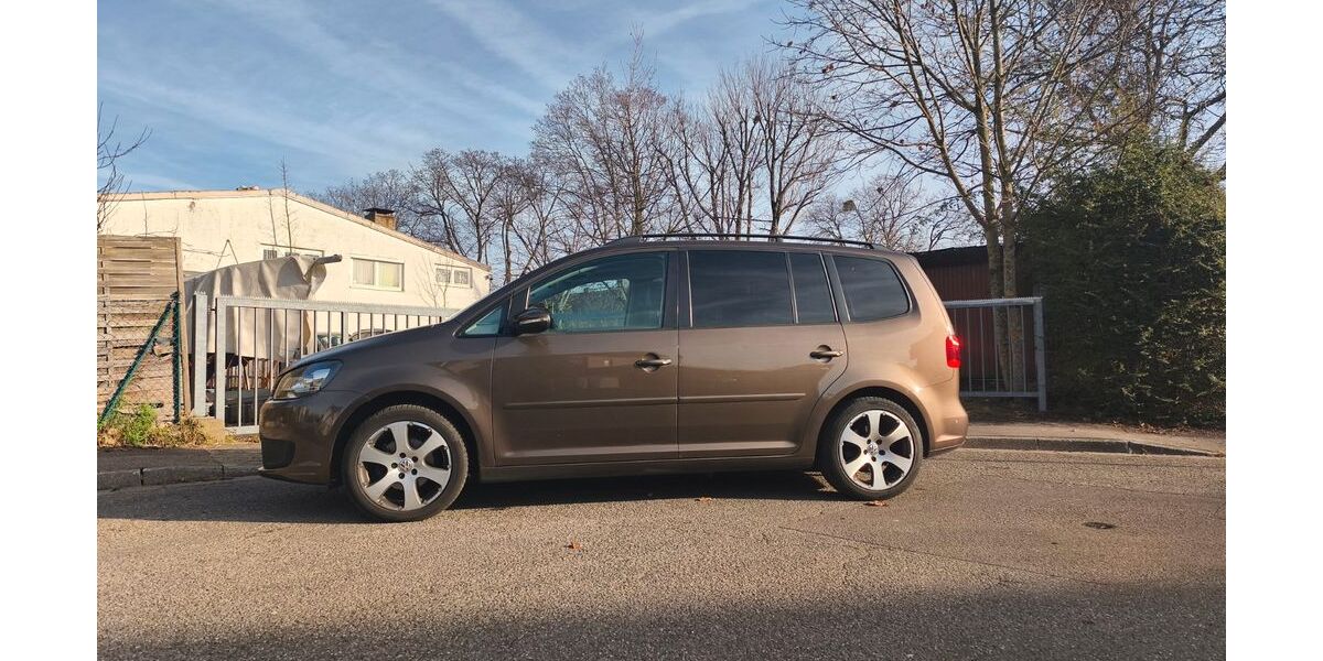 VW Touran 187.000 km 5.200 &euro; Freiburg 79114